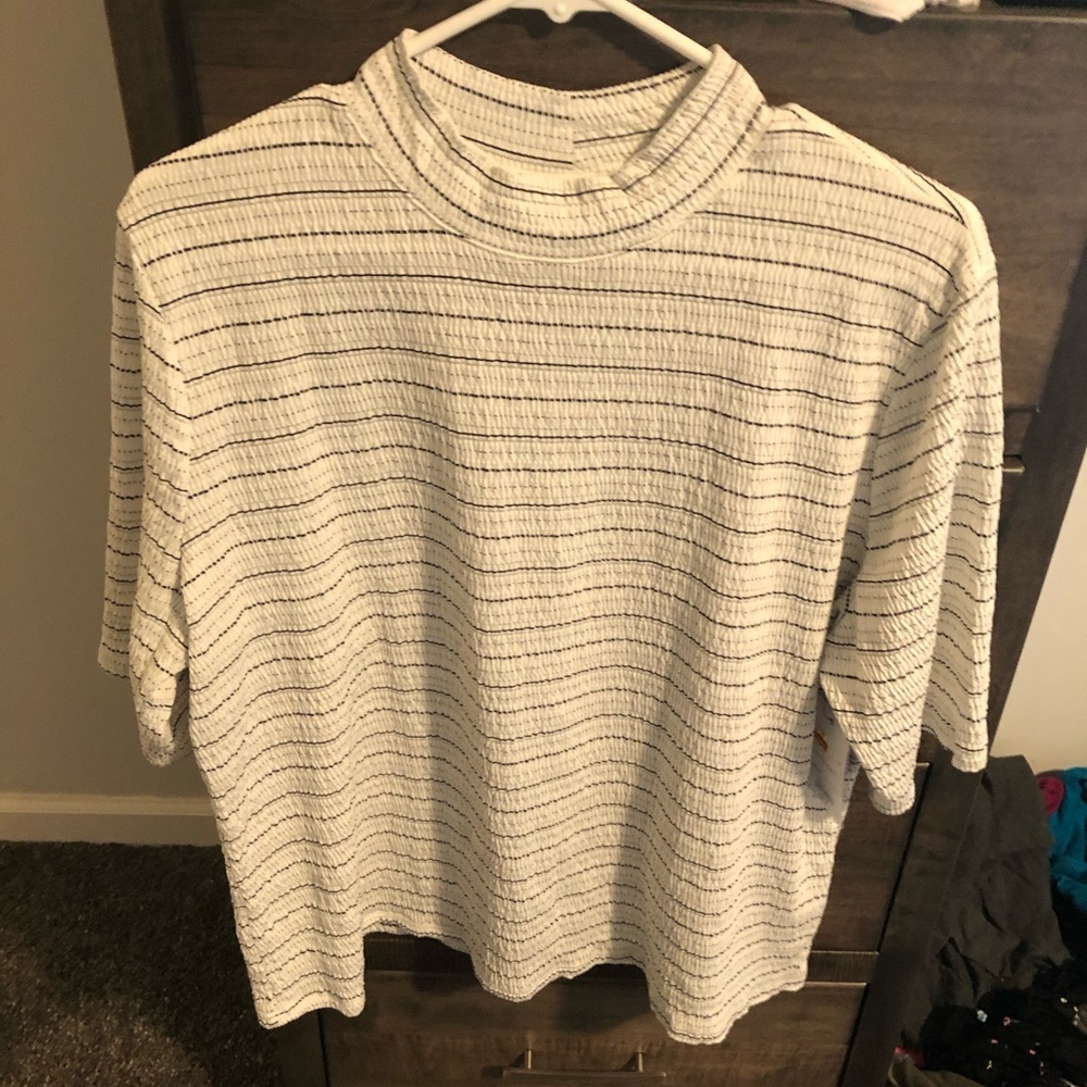 $12 or 3/30 NWOT XXL black tan white Apt 9 mock